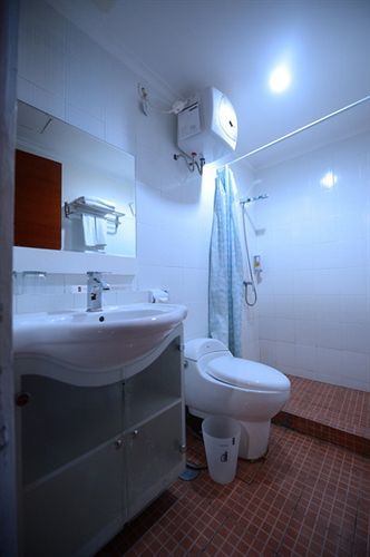 High Point Serviced 3*